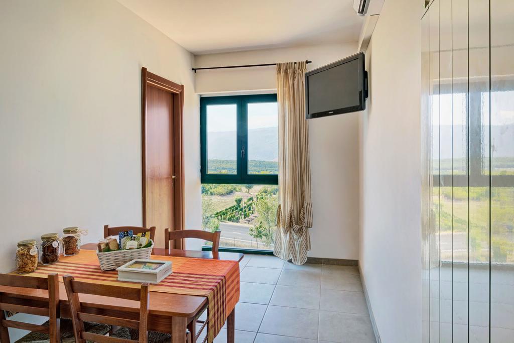 Poggio Picenze Agriturismo Statale 17 מראה חיצוני תמונה
